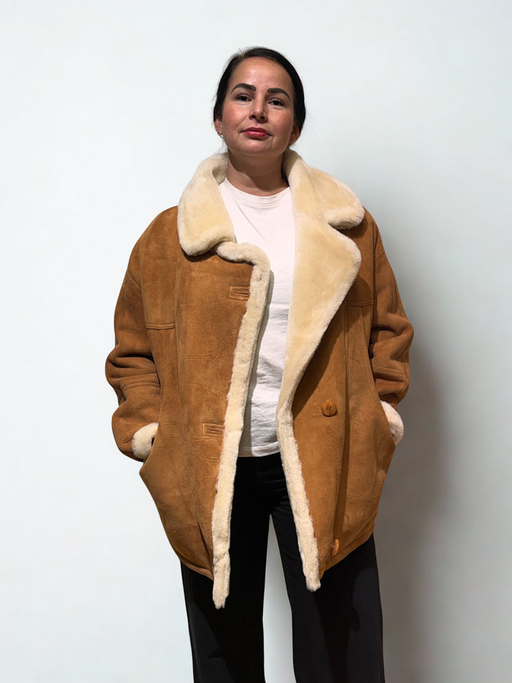 Oversized lammeskinnsjakke